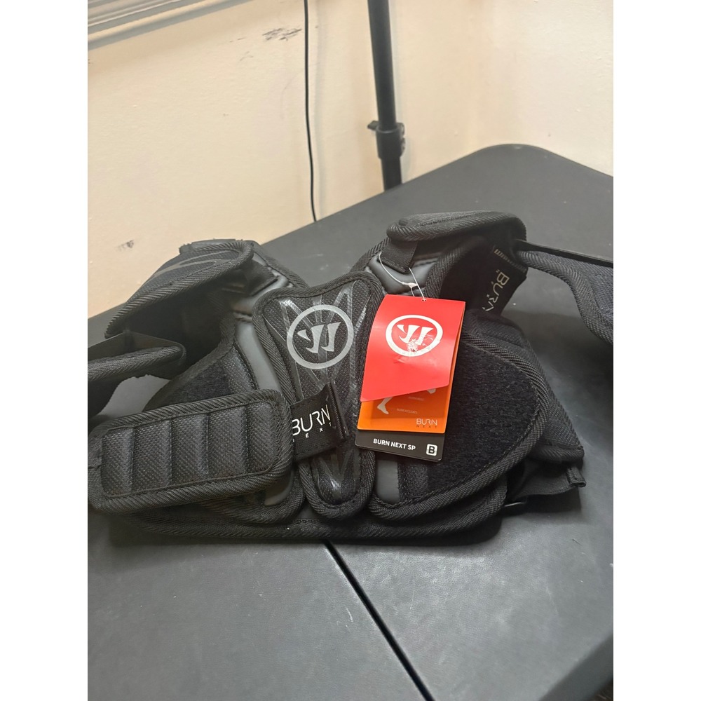 Warrior Burn Next Lacrosse Shoulder Pads Youth Extra Small Black BNXTSP18-BK YXS